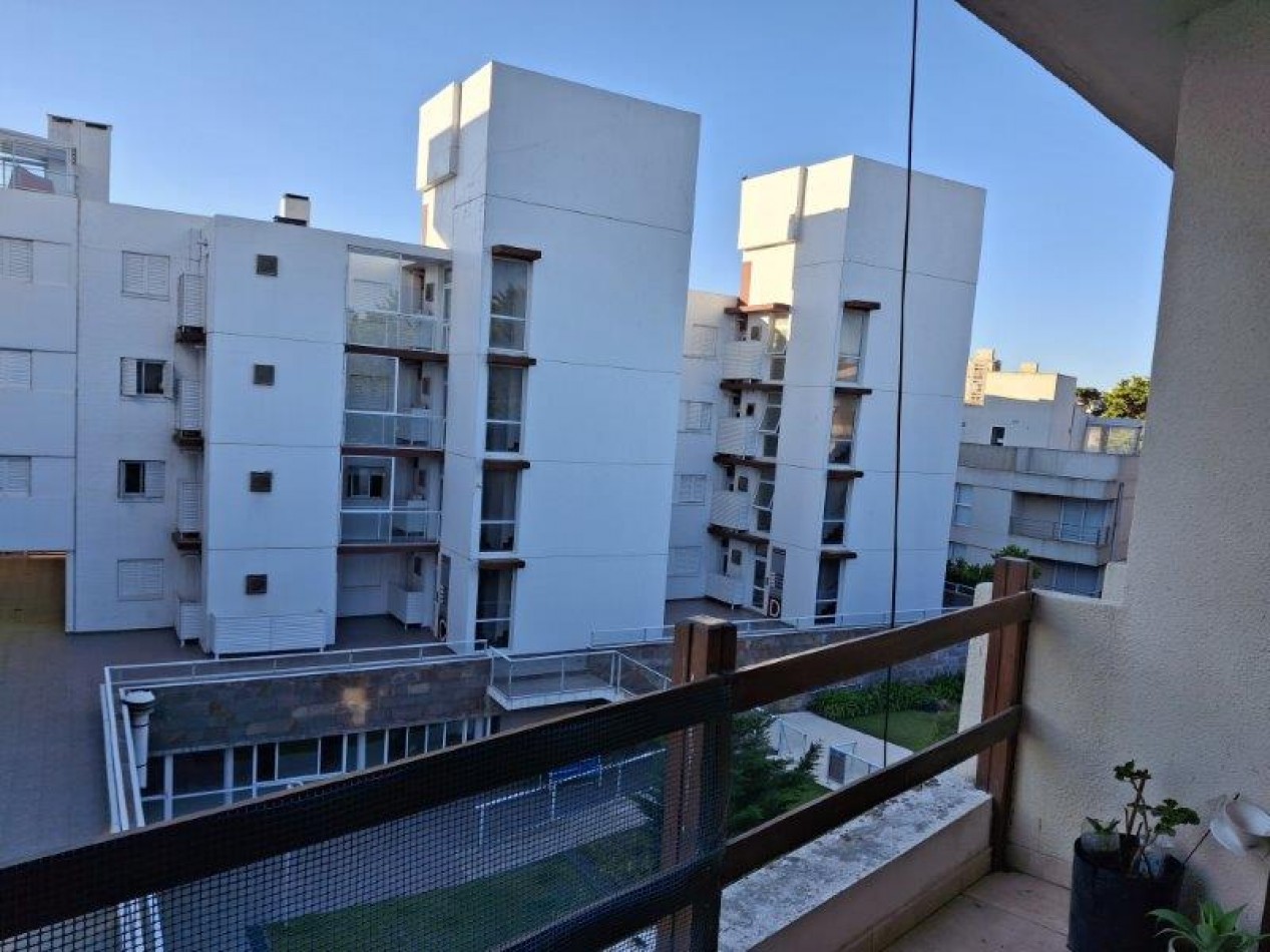 DEPARTAMENTO EN VENTA ZONA MUELLE  A 100 MTS DEL MAR