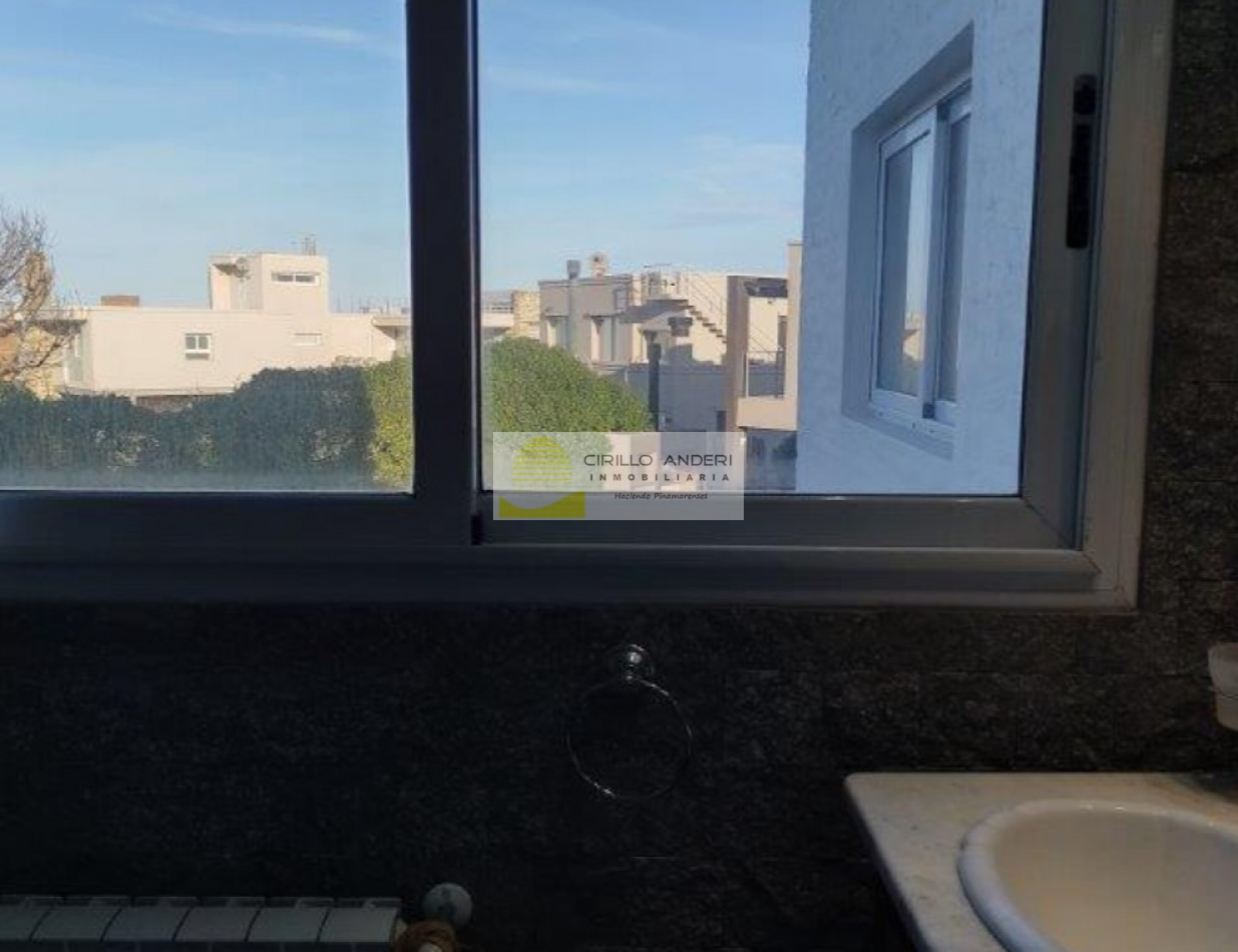 CASA EN VENTA ZONA LASALLE CON GAS NATURAL 