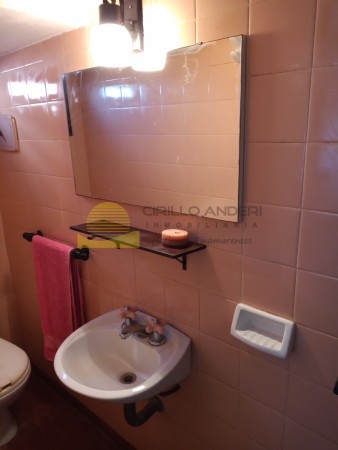 VENDO URGENTE POR VIAJE!!!DEPARTAMENTO EN VENTA  ZONA MUELLE PLAYA TRES AMBIENTES CON COCHERA