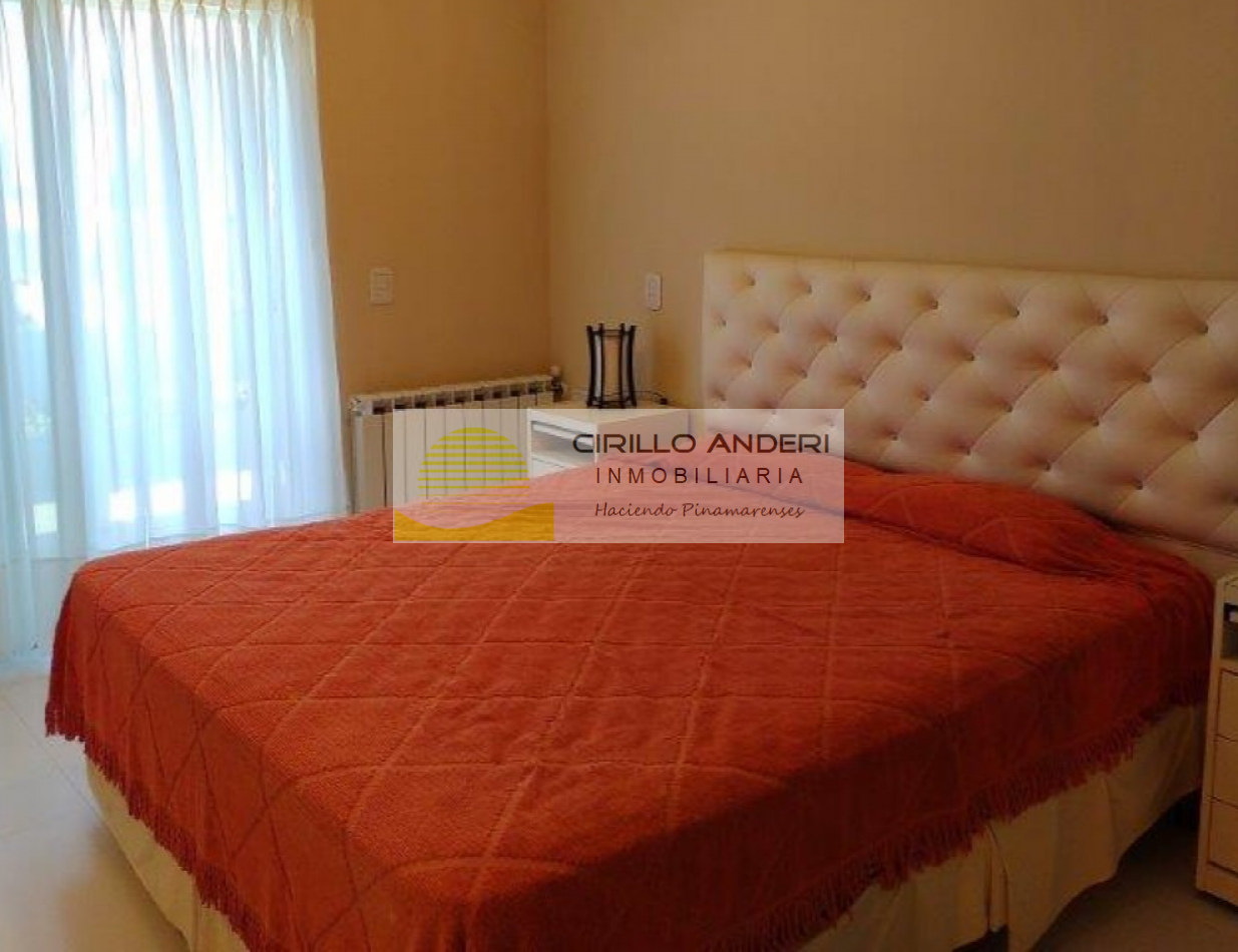 CASA EN VENTA ZONA LASALLE CON GAS NATURAL 