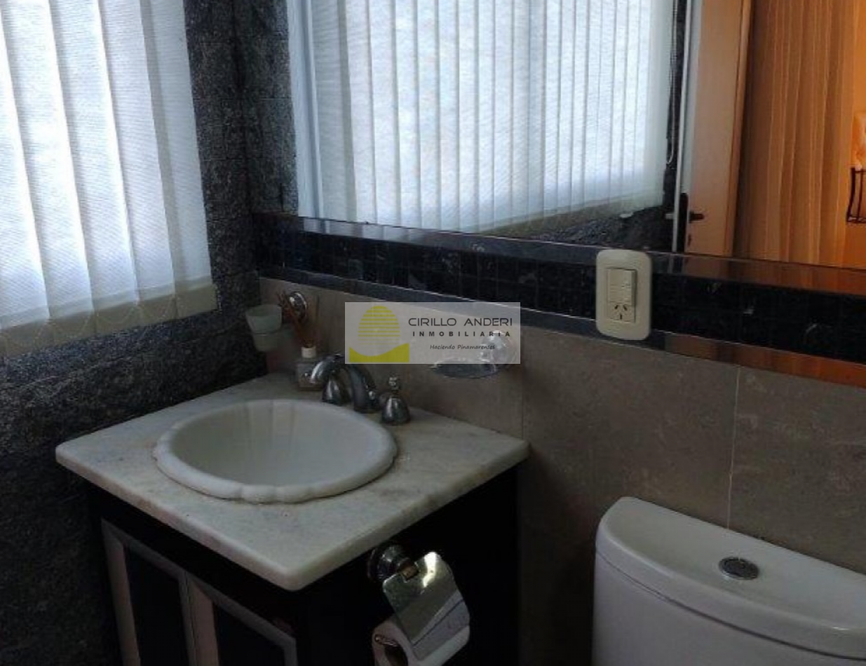 CASA EN VENTA ZONA LASALLE CON GAS NATURAL 