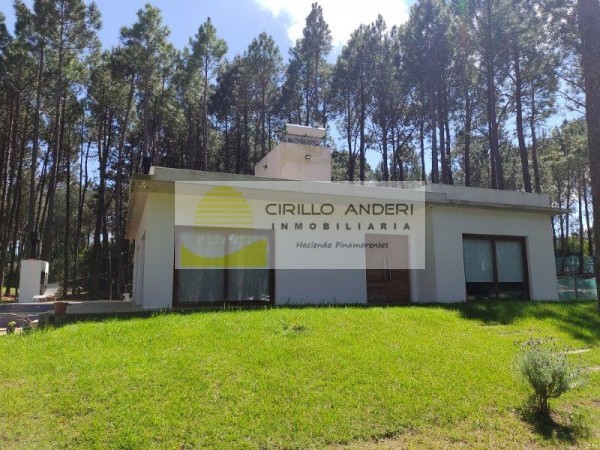 CASA ZONA ALAMOS CON PILETA  "SOLO A GRUPO FAMILIAR" VERANO 2025