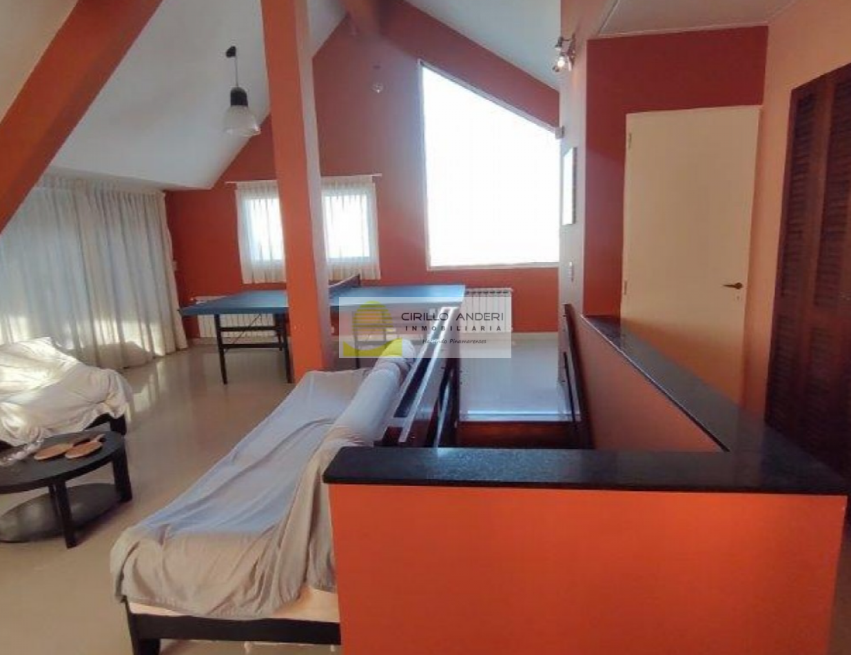 CASA EN VENTA ZONA LASALLE CON GAS NATURAL 