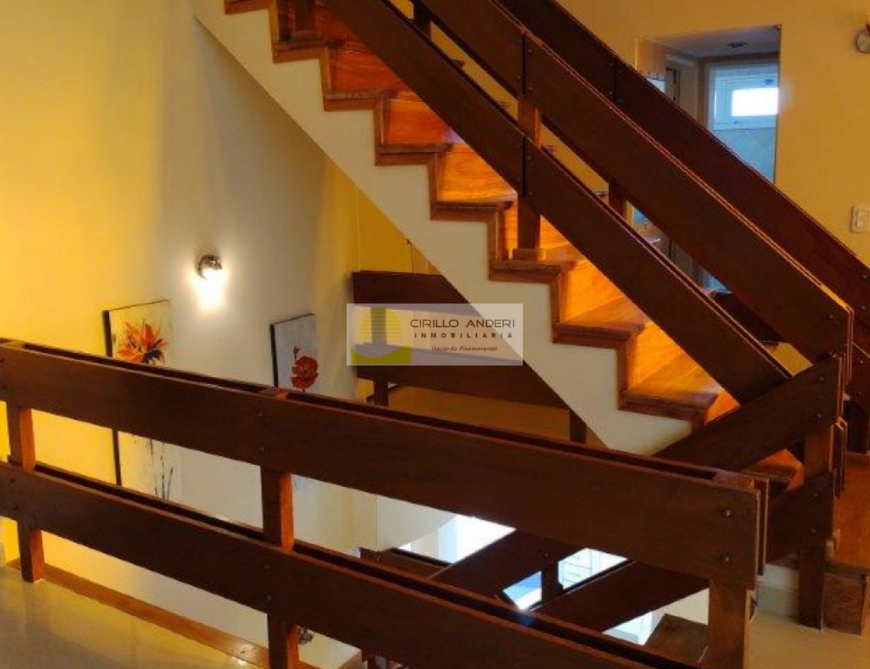 CASA EN VENTA ZONA LASALLE CON GAS NATURAL 