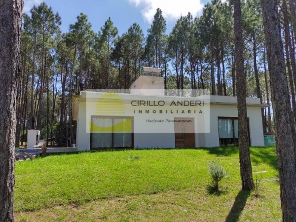 CASA ZONA ALAMOS CON PILETA  "SOLO A GRUPO FAMILIAR" VERANO 2025