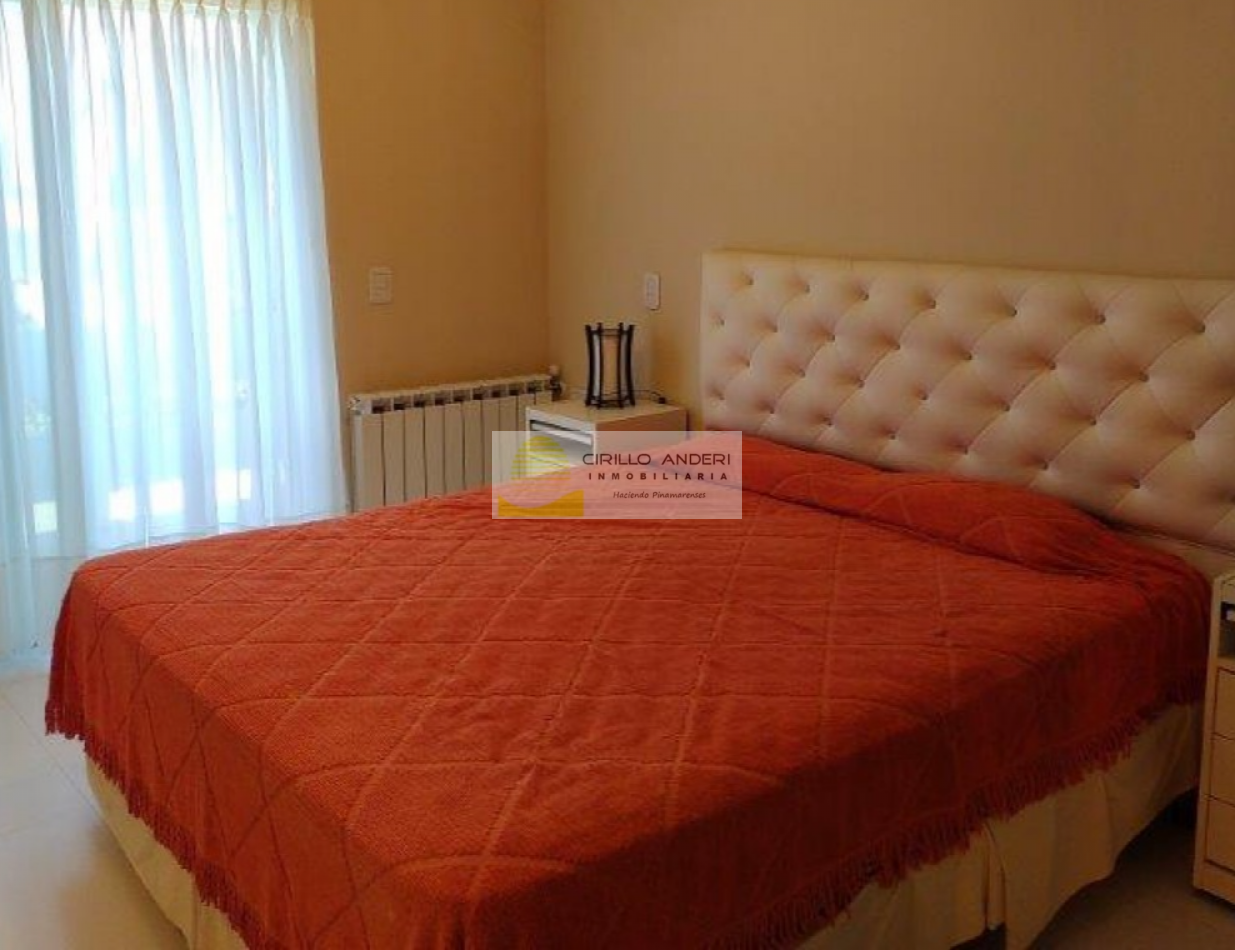 CASA EN VENTA ZONA LASALLE CON GAS NATURAL 